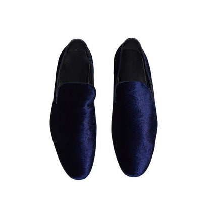 close-up view sapphire blue velvet men's slip-on shoes