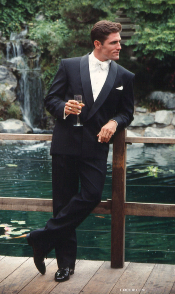 shawl collar tuxedo with tie